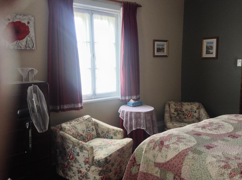 Bed and Breakfast Gil Ann Saint-André-Avellin Exterior foto